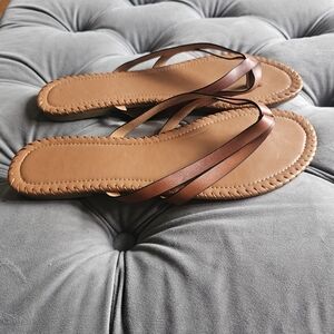 Strappy Thong Slip On Sandals Faux Leather Dark Tan Camel Brown Sz 41 Sz 9